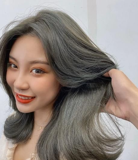 2024年度爆款發色盤點 青灰個性、青木棕活潑、煙熏藍灰百搭